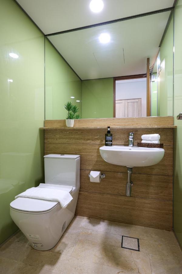 Sky Suite Klcc, Calm Sojourn Kuala Lumpur Exterior foto